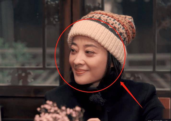 梅婷不愧是冻龄女神,45岁素颜皮肤超抗打,本尊回应太凡尔赛了_状态