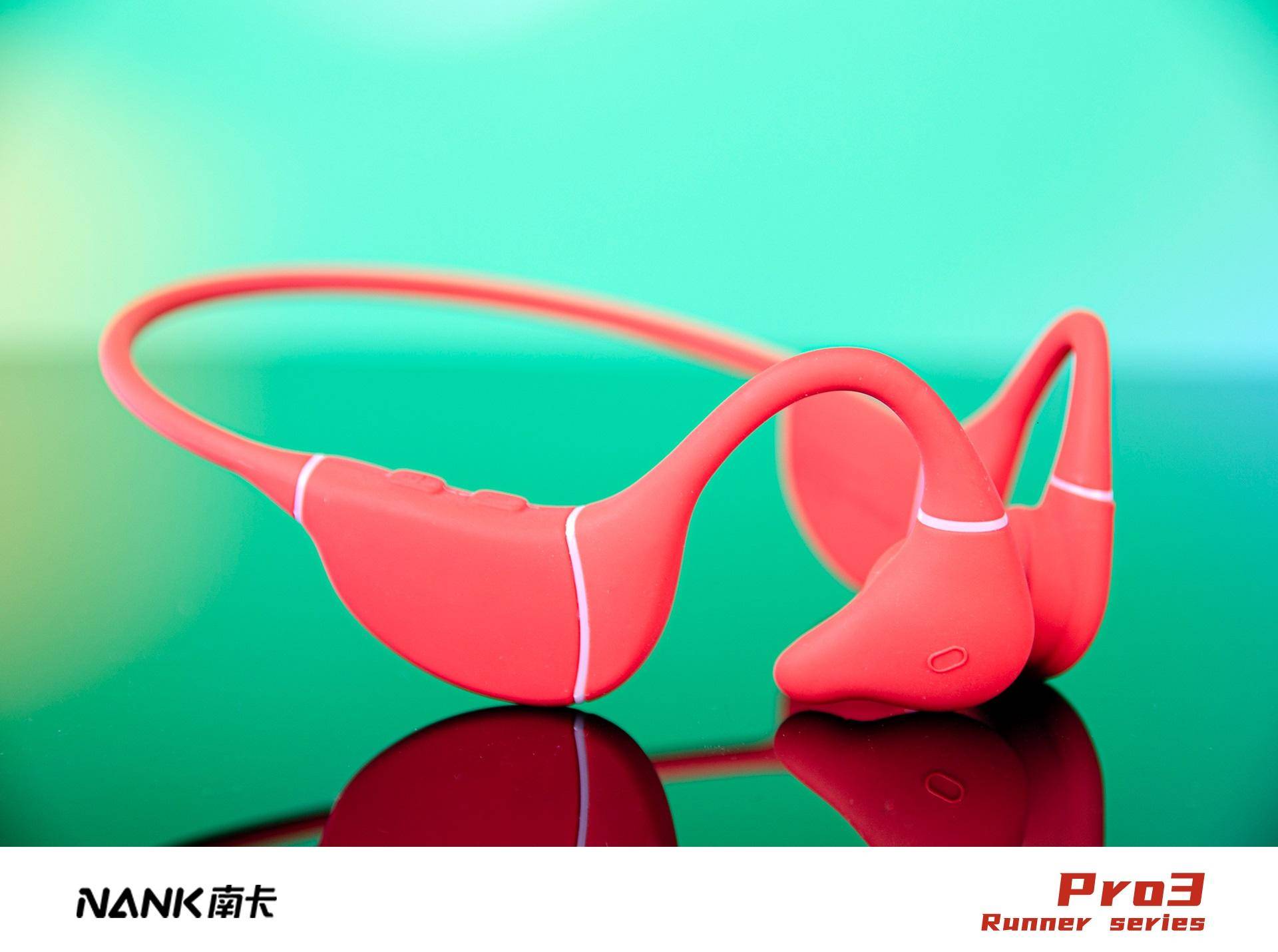 IPX8级防水、16GB音乐存储—南卡Runner Pro3运动型骨传导蓝牙耳机