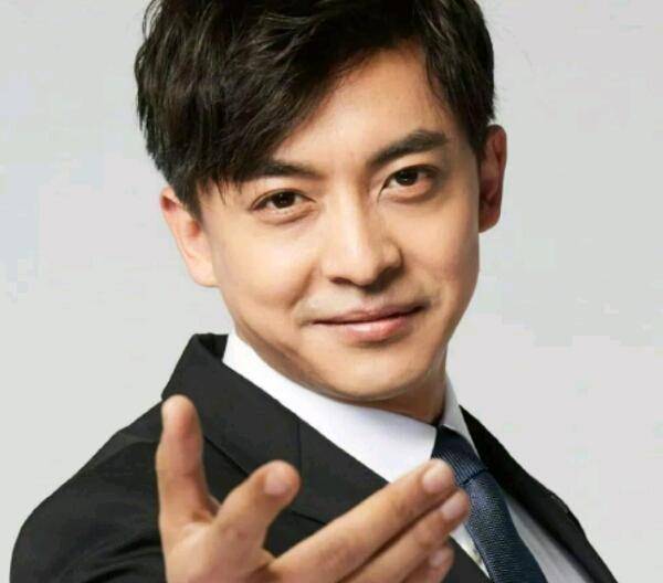 其实李佳航除了"张益达"这个角色之外,还出演过很多的电视剧,但是让