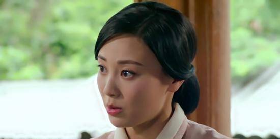 tvb小花连播三部大剧坐稳一线,却因演技太烂遭讽《法证4》败笔_朱晨丽