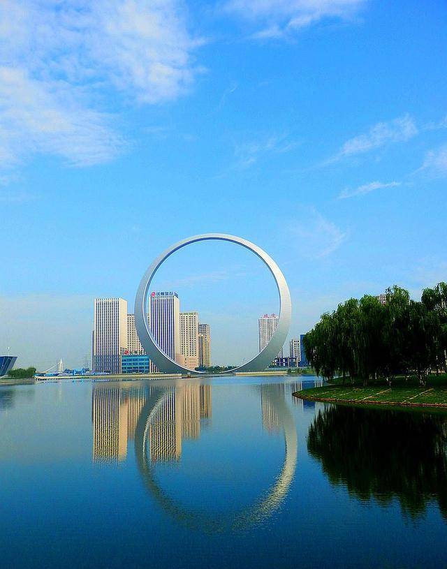 辽宁这处"没用"地标建筑,外观设计震撼人心,却没有实用功能_生命_环状