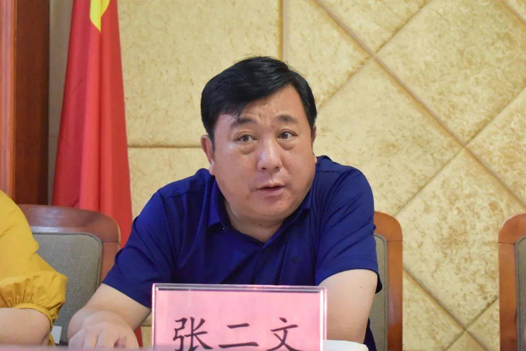 河北定州经济开发区管委会主任张二文一行到访太原市南安商会