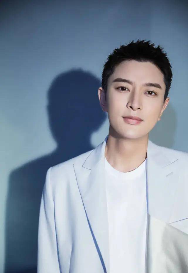 分手之后首次同框,即便是为了孩子,他也还是挺大度的_李小璐_贾乃亮