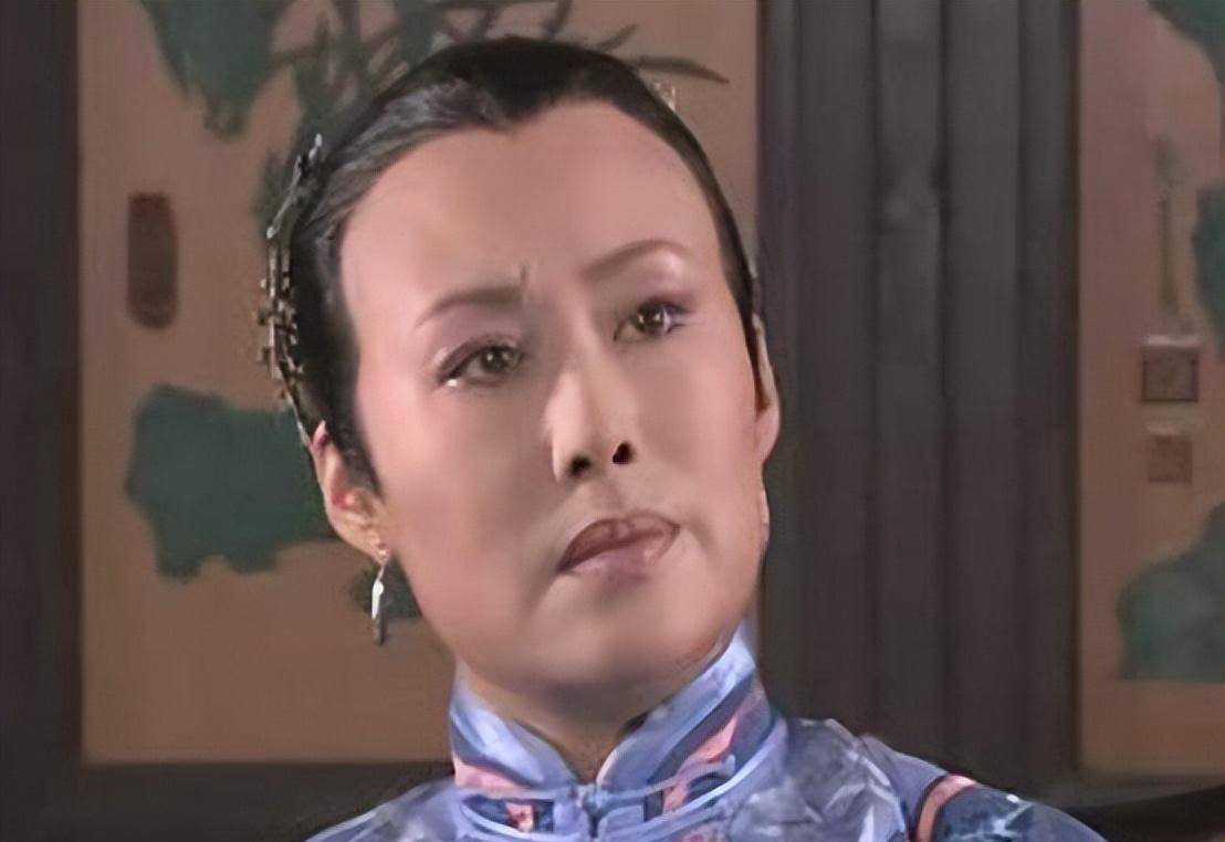 21年后重温经典《大宅门》,当初的主角落末,客串演员成顶流_斯琴高娃