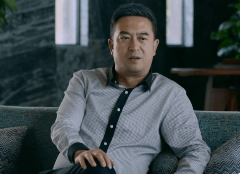张嘉译新剧"亮相",积压6年播出后"备受关注"