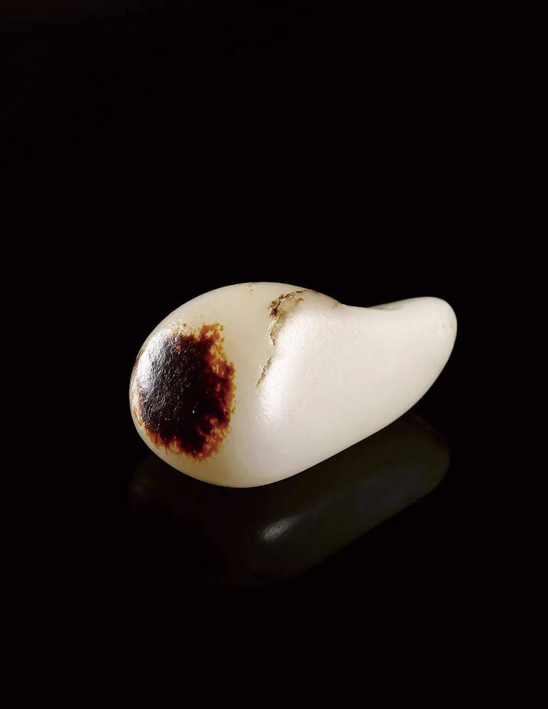 聊一聊和田玉黑皮籽料的那些事