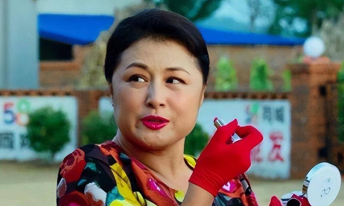 余月仙逝世一周年,"常贵"晒出吊唁视频,两人在剧_王小宝_爱情_乡村