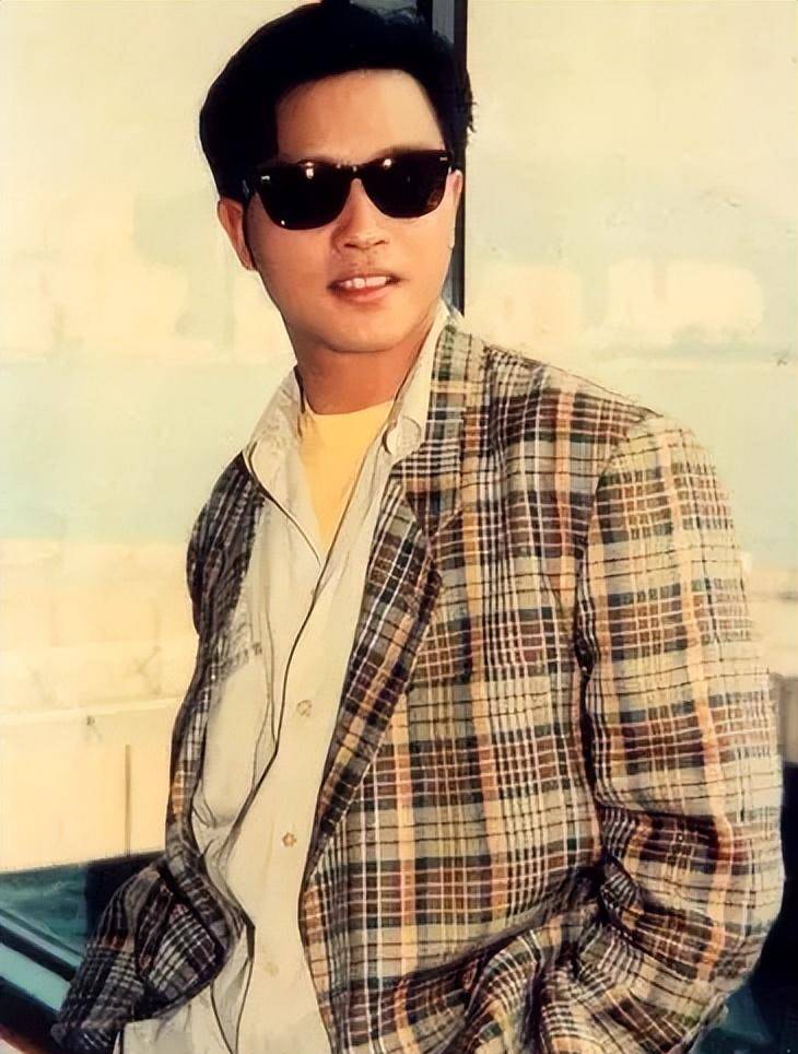 风华绝代张国荣!19年了,想你的风还继续吹着_哥哥_一生_歌声