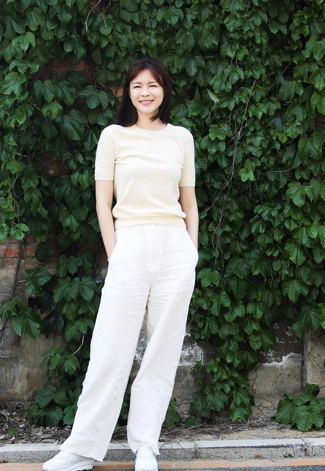 李艾的身材太抢眼了!