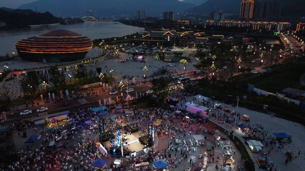 沙湾"天上的街市"——夜景篇