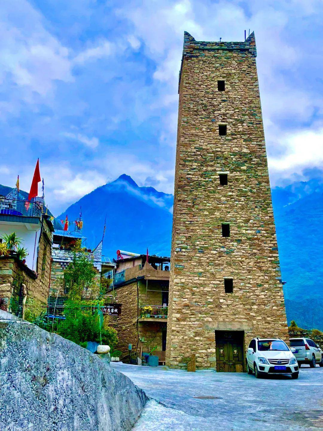 「甘堡藏寨」加绒藏区第一寨_文化_图案_历史