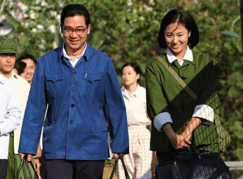 著名的电视剧《金婚》,虽然主角是张国立和蒋雯丽,但是沈傲君演的这个