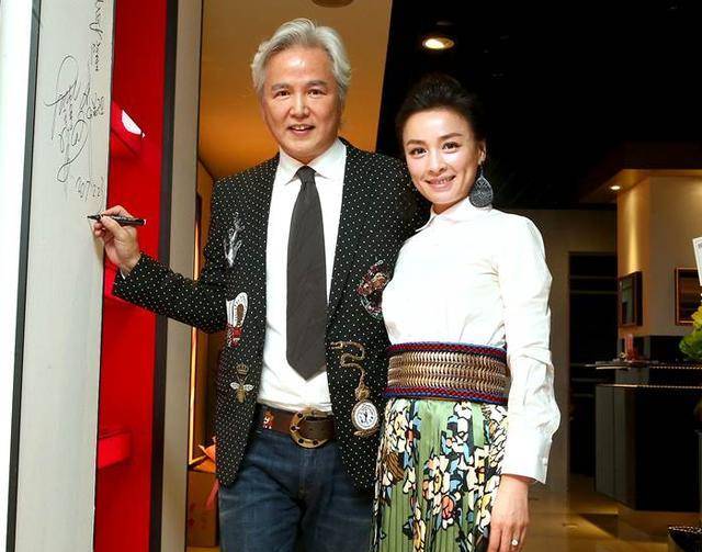 网传60岁林瑞阳病重走路瘸拐,张庭出面回应感叹老公太拼命_女儿_身体