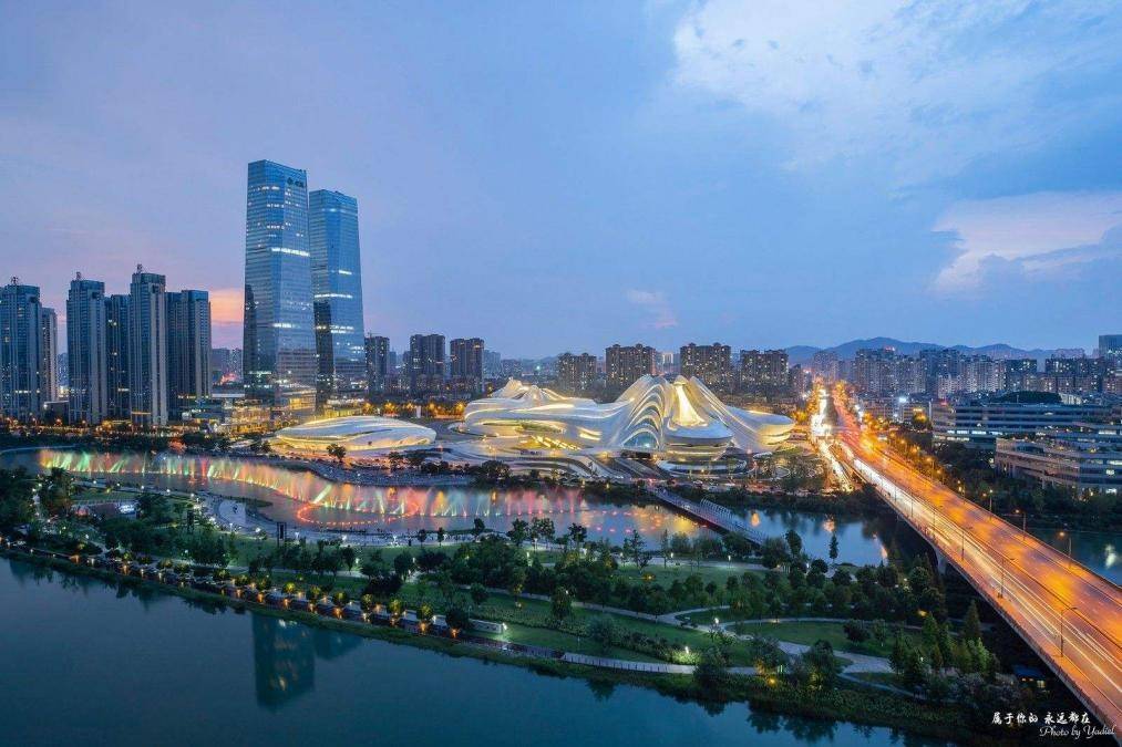 湖南有多"热"?_旅游_游客_红人