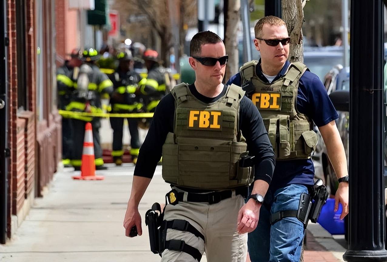 海湖庄园事件的另一面:粉丝持枪闯fbi,背后折射特朗普强大影响力_美国