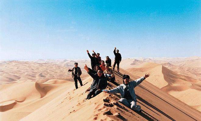 全国第二大沙漠：巴丹吉林沙漠，为什么有100多个湖泊？