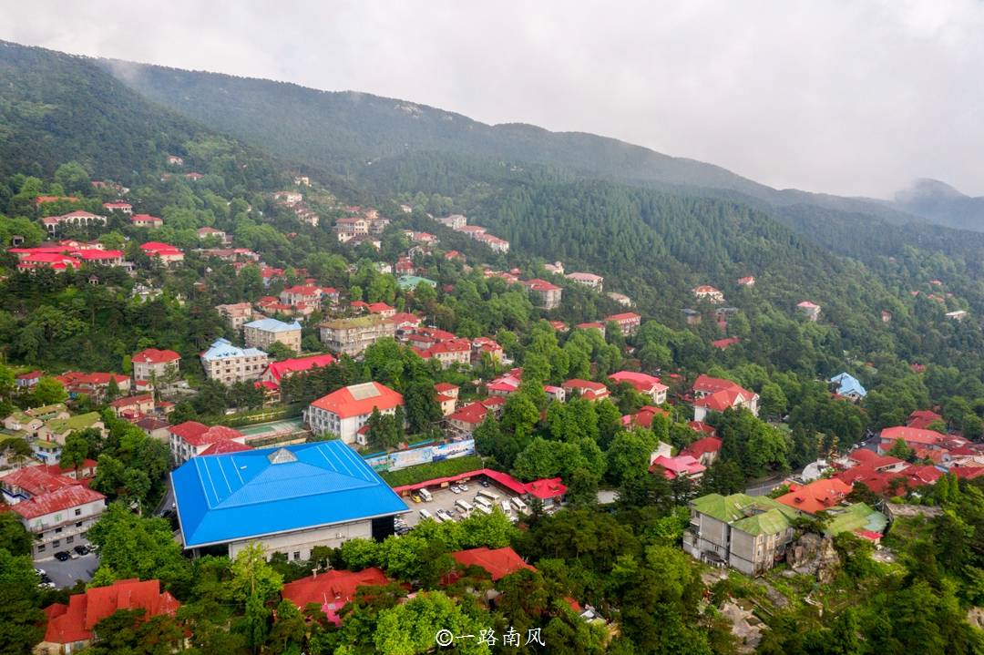 江西避暑第一"城",海拔1100米,晚上不盖被子会被冻醒_牯岭镇_庐山