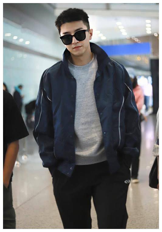 金汉_男人_大卫亚