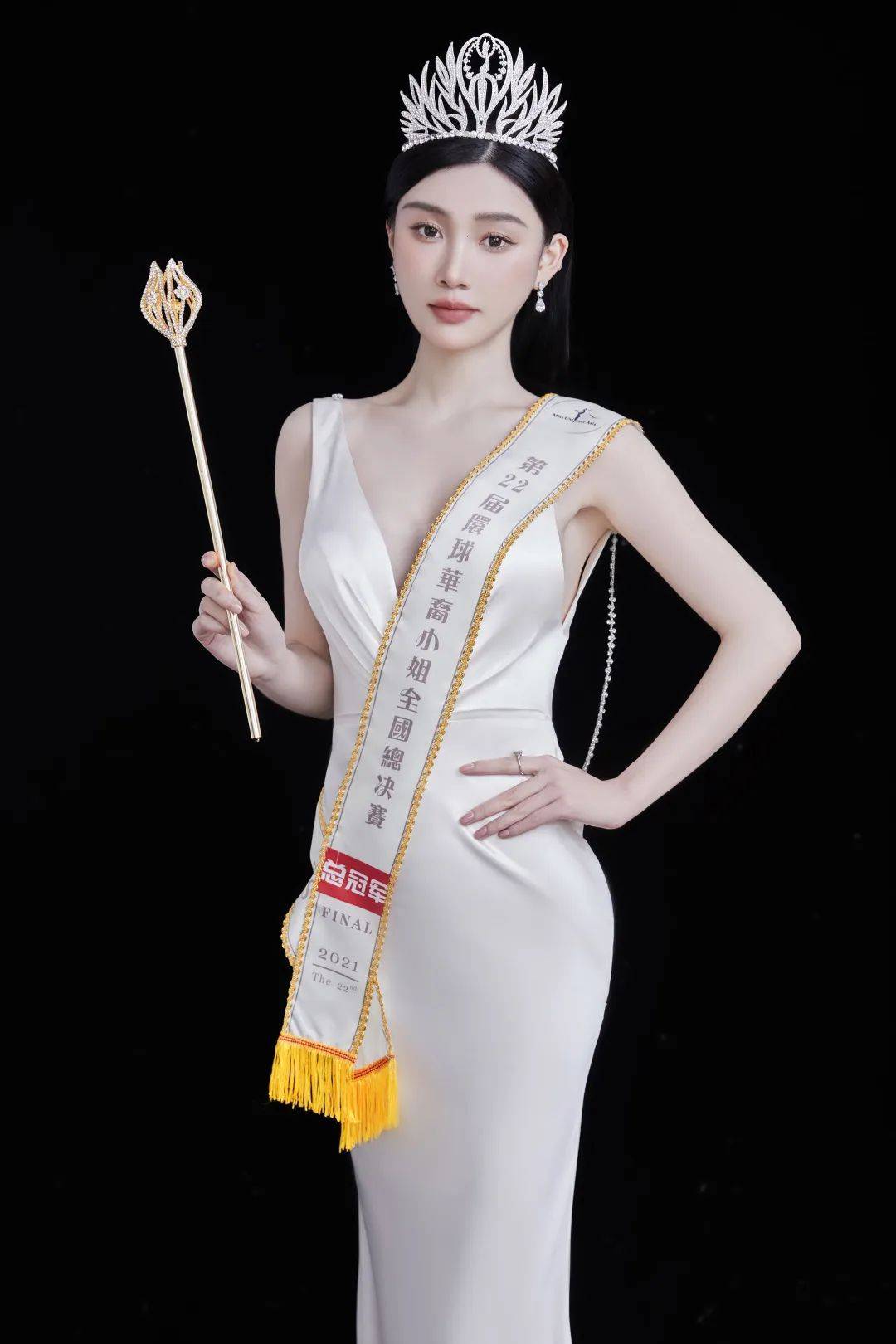 第22届环球华裔小姐总冠军李隽子小姐为及食养品牌代言分享护肤秘籍