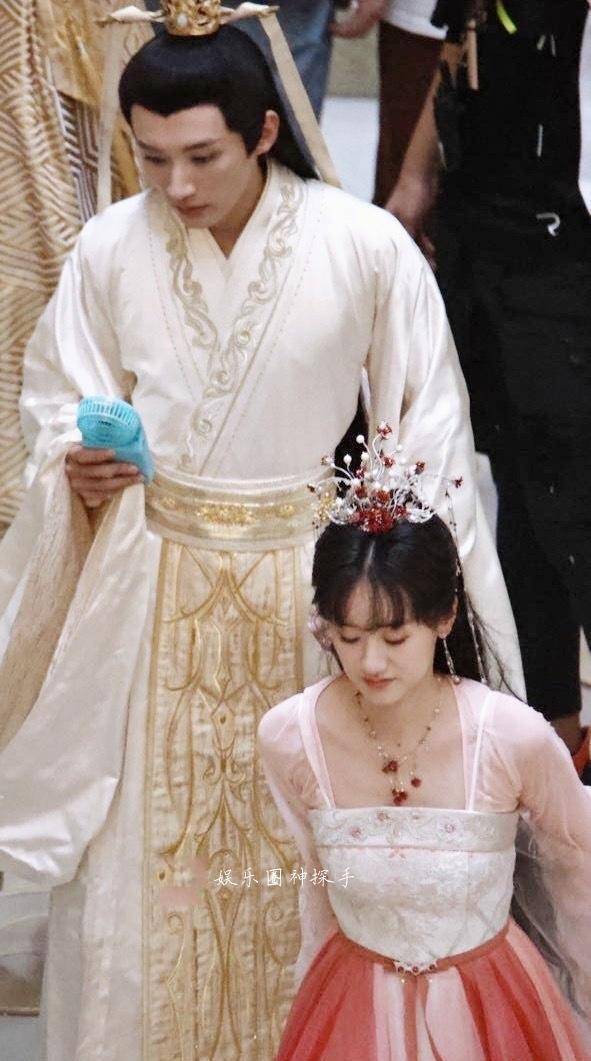 袁冰妍和这4位男星,前3位都很登对,最后一位却像弟弟?