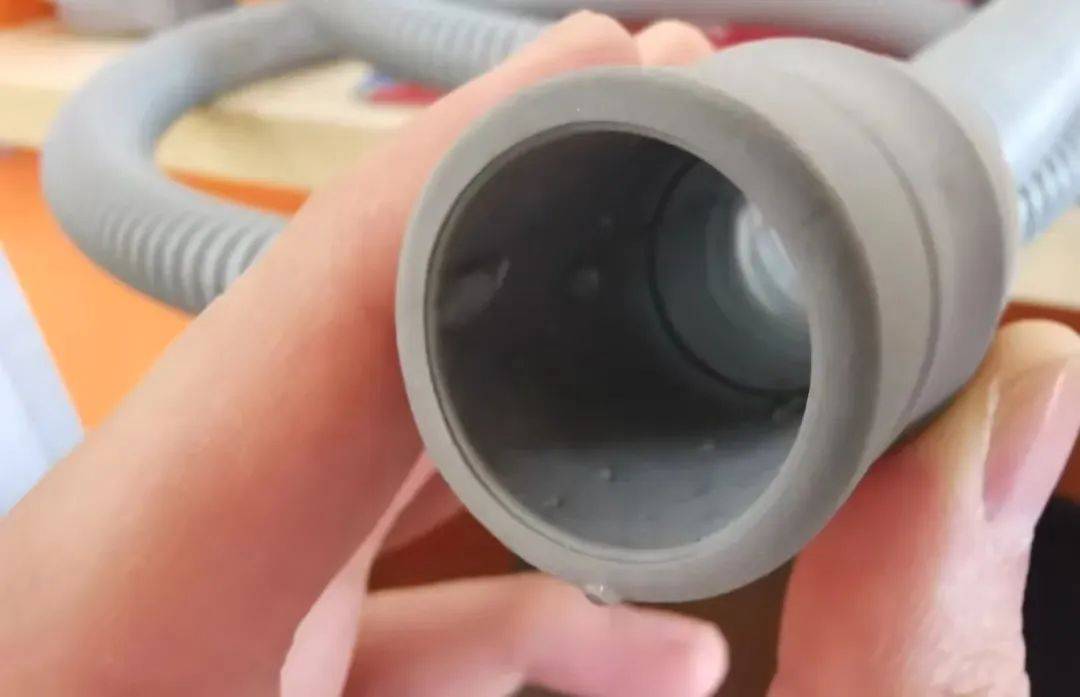 家用呼吸机为什么会出现冷凝水?该如何进行管理呢?