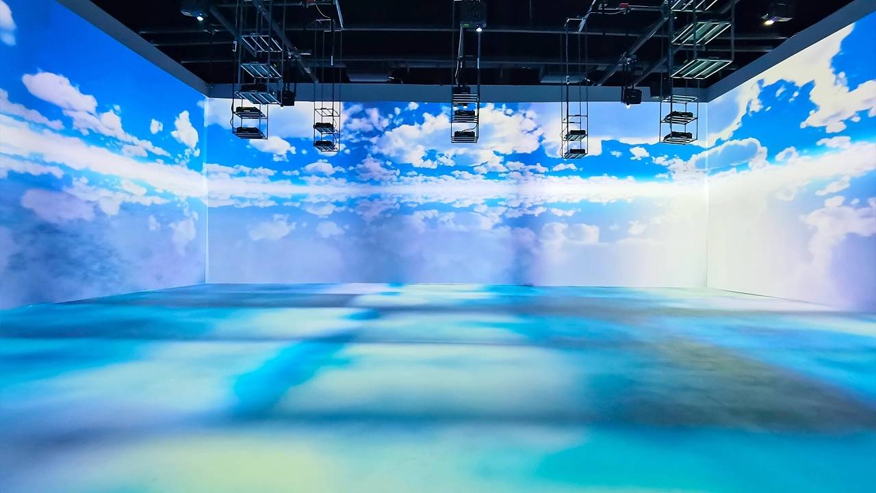 【安徽山水精工装】沉浸式投影在展厅中应用_展馆_环幕_展览