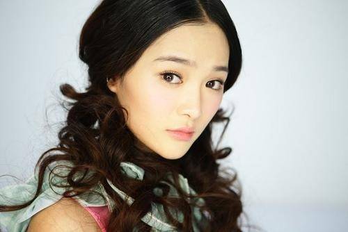 何琢言新剧开机,曾和赵丽颖参加同一档节目,如今发展天差地别