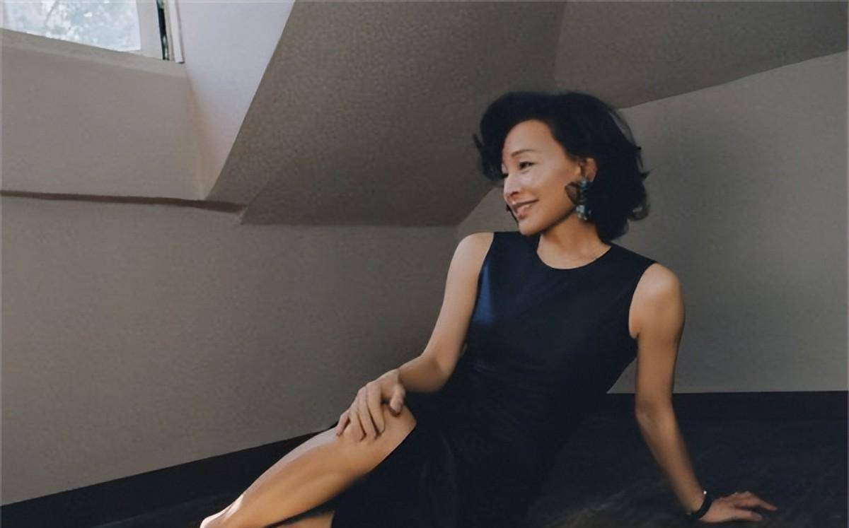 撤离令下,18岁拿下百花影后,28岁宣誓效忠美国的陈冲,后来发生的事情