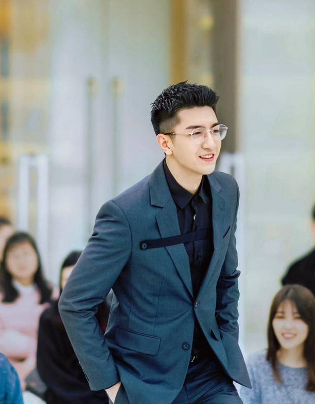 《遇见璀璨的你》陈乔恩"自知之明",可惜金瀚却像"进错剧组"_反派