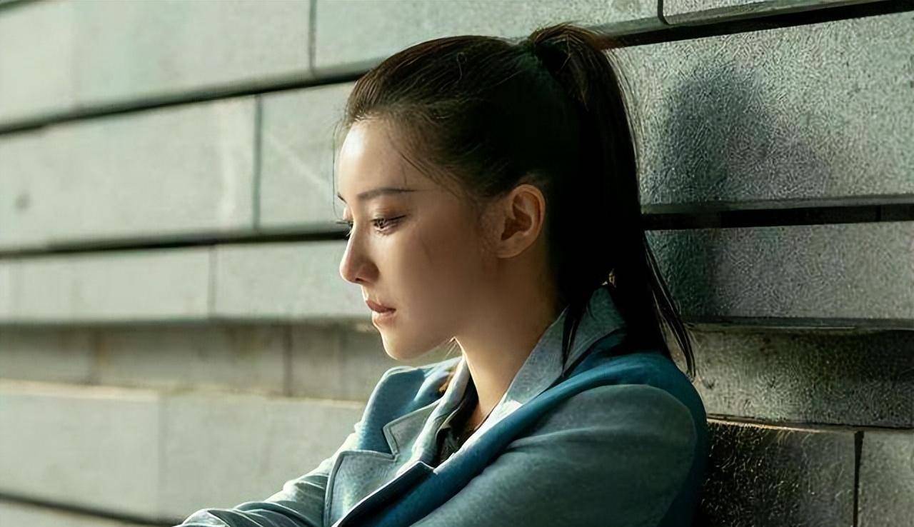 《玫瑰之战》遇见自信的方旭,叶沁沁的好日子结束了_叶琴_秘密_美女