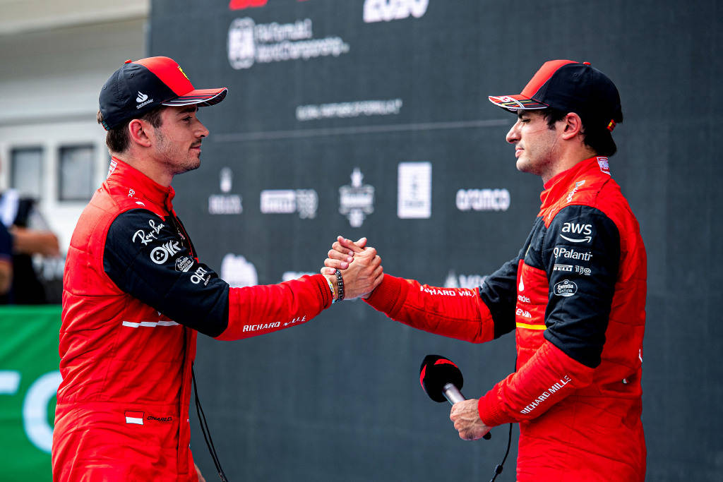 F1新手必看:F1车队及车手介绍(二)_法拉利车队_赛季_塞恩斯