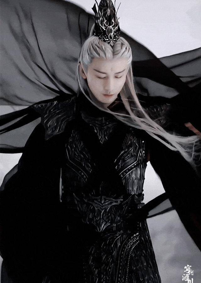 《沉香如屑》玄夜又茶又蛊,帝尊看他很不顺眼,难怪不准应渊恋爱_玄烨