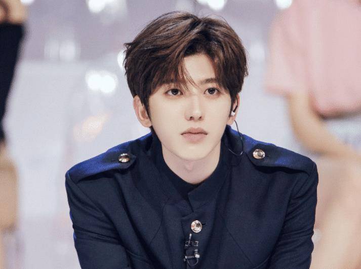 蔡徐坤主演新剧剧照被疯传,画面感极强超期待,得知真相观众跪了_ikun