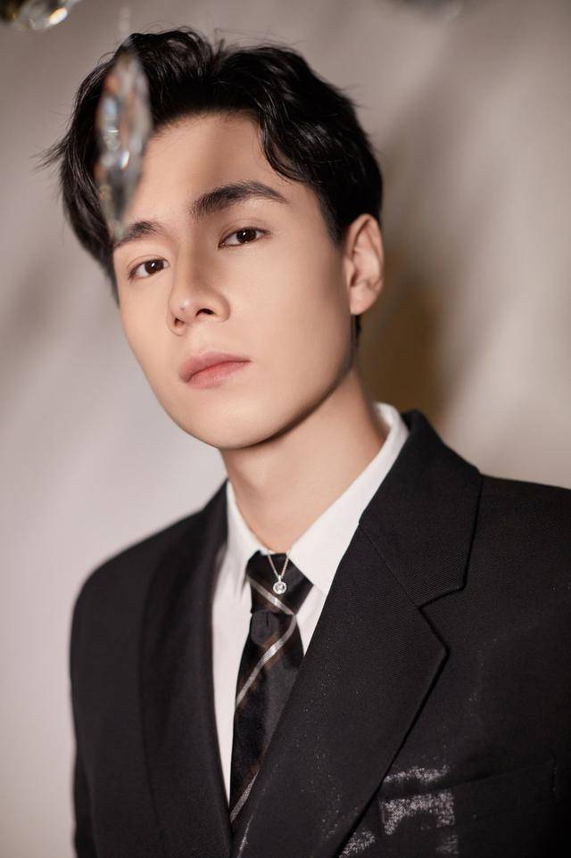 还好网暴没有毁了他:胡一天新剧又出!