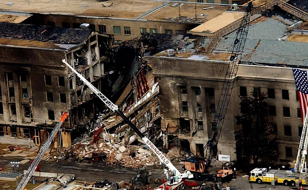 911事件当天的小布什:获悉恐怖袭击佯装镇定,不顾反对回到白宫_美国