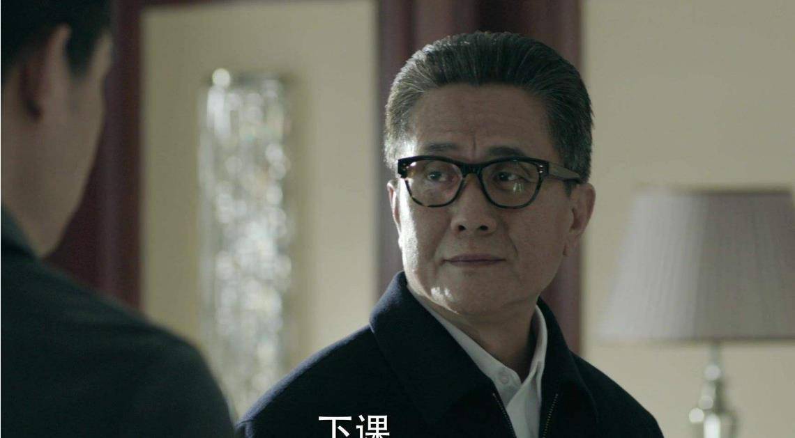 《人民的名义,高育良翻车真相,因为高小凤看《万历十五年?