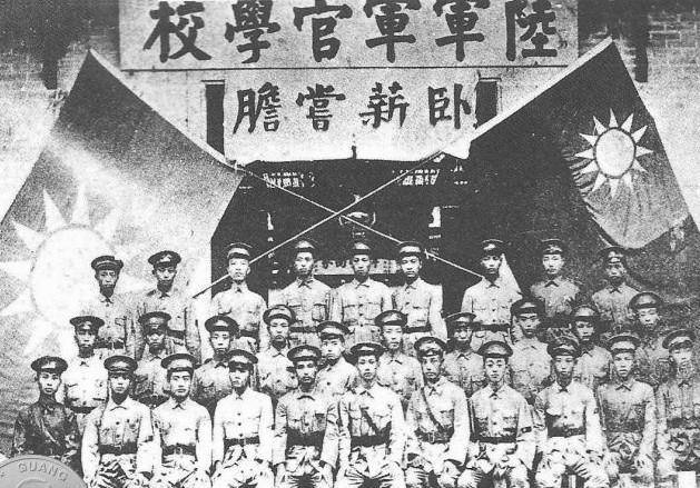 “黄埔军校”黄埔军校培养出众多名将，可大多都是前6期，这是为何？