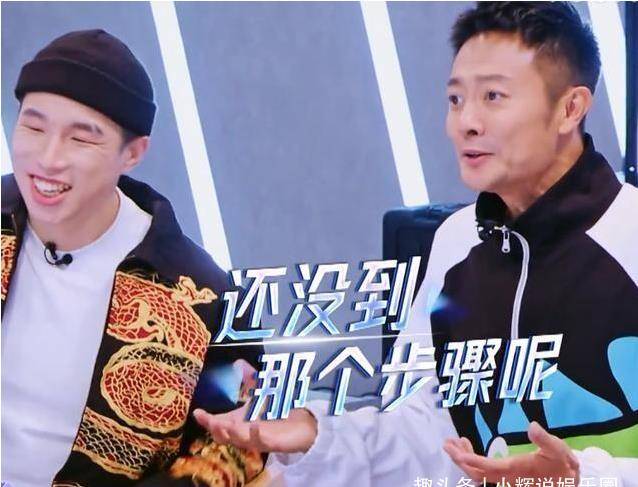 杜淳印小天同上一个节目,金星疯狂提插刀,印小天的回应有些微妙
