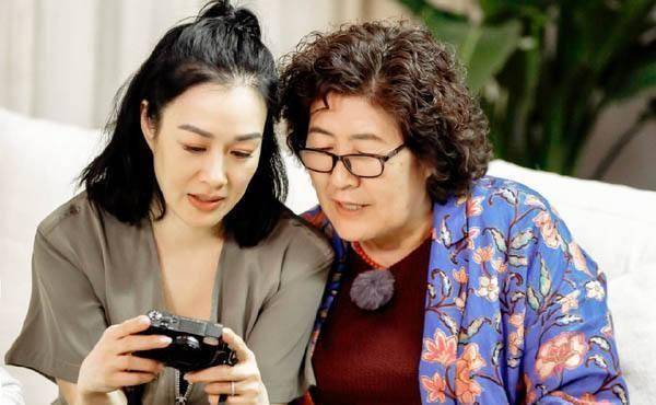 钟丽缇婆婆难搞能理解,听见于小彤妈妈说的话,网友:这才是狠角_陈小