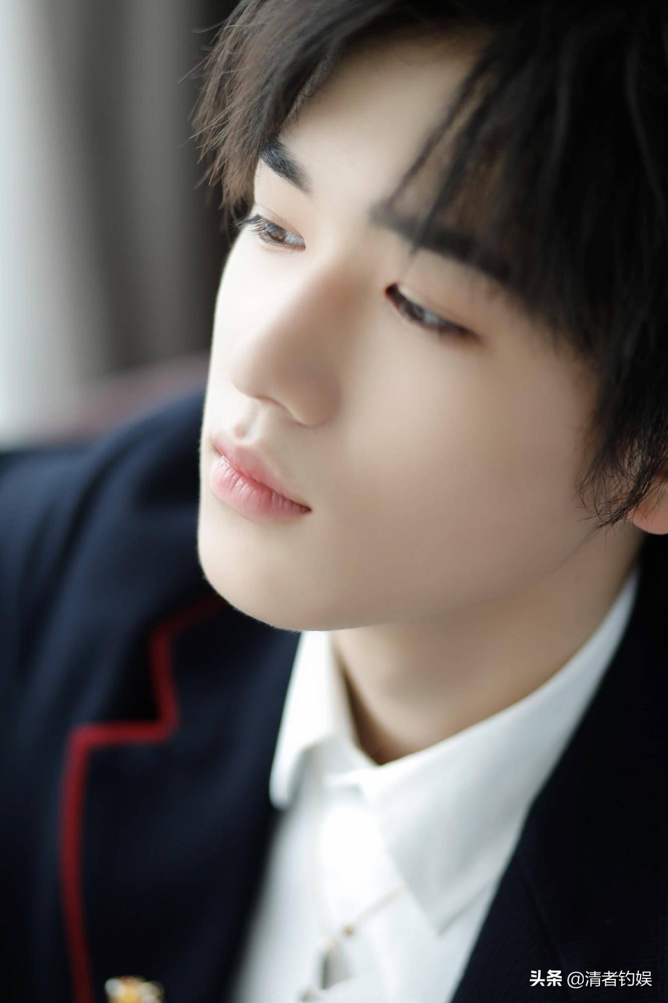 宋亚轩发长文告别16岁,粉丝写文给17岁的亚轩_小宋_舞台_事情