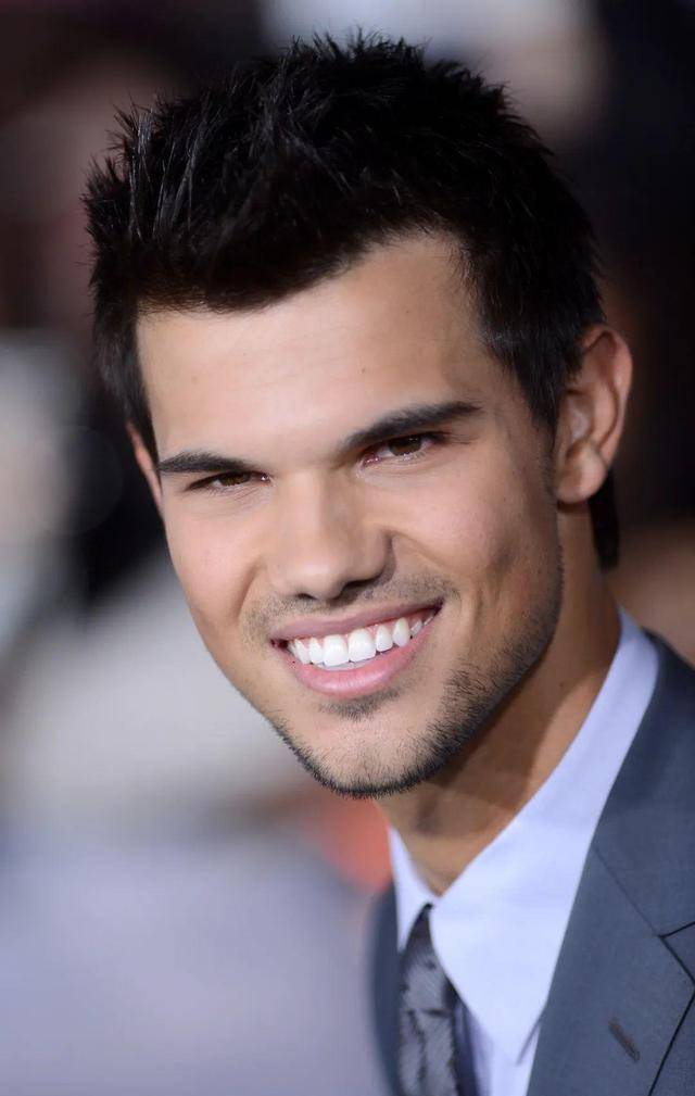 场面很奢华,很浪漫_泰伊_泰勒·洛特纳_日子