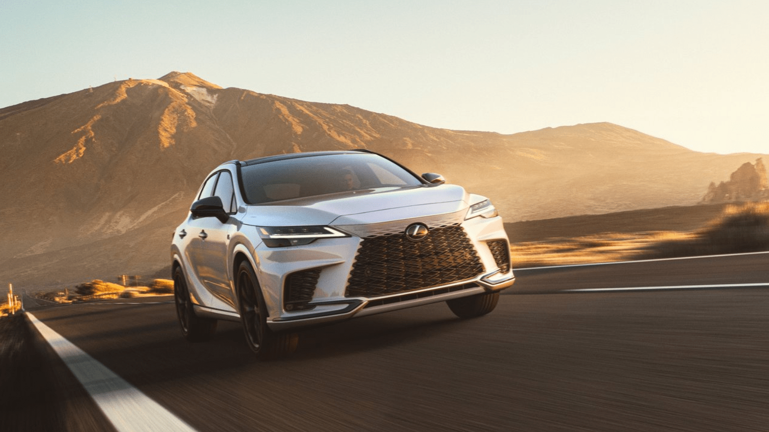 雷克萨斯rx全新换代 竟搭371马力混动!_搜狐汽车_搜狐网