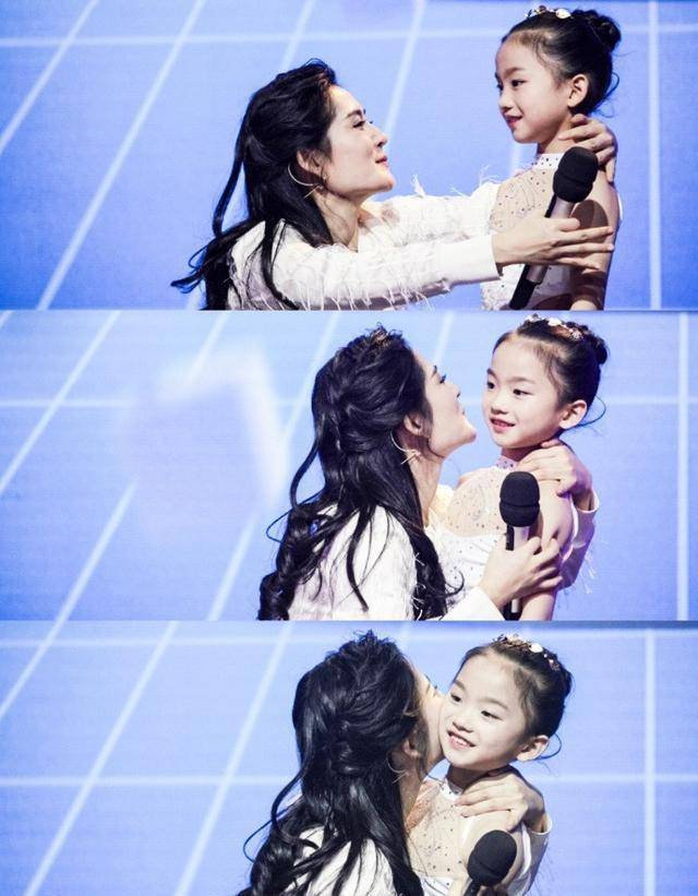 谢娜亲手为宝宝缝玩具,网友:烹饪 设计 手工,马栏山坡姐真贤惠_时尚