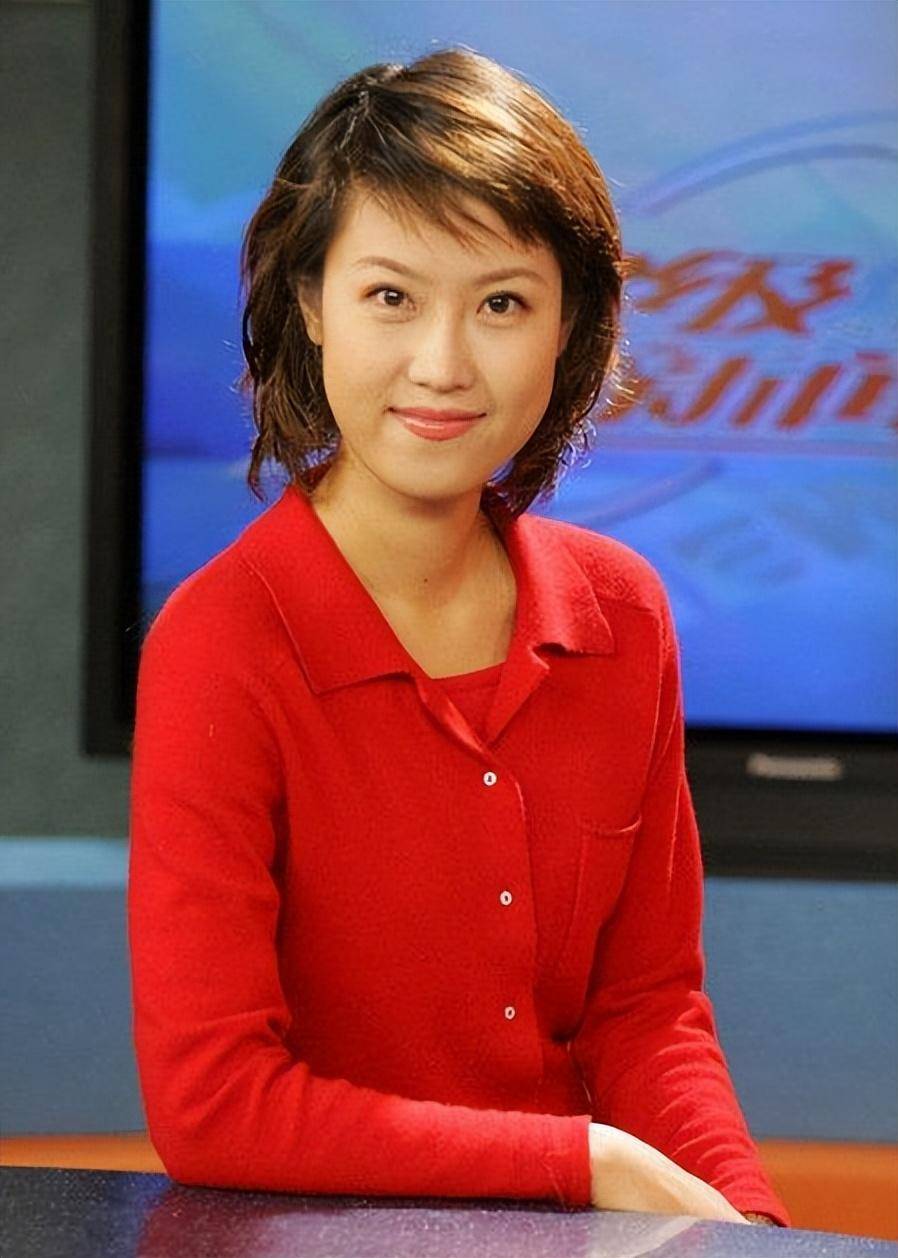 任良韵:连续6年主持安徽卫视春晚,工作25年,44岁成当家花旦_认可_节目