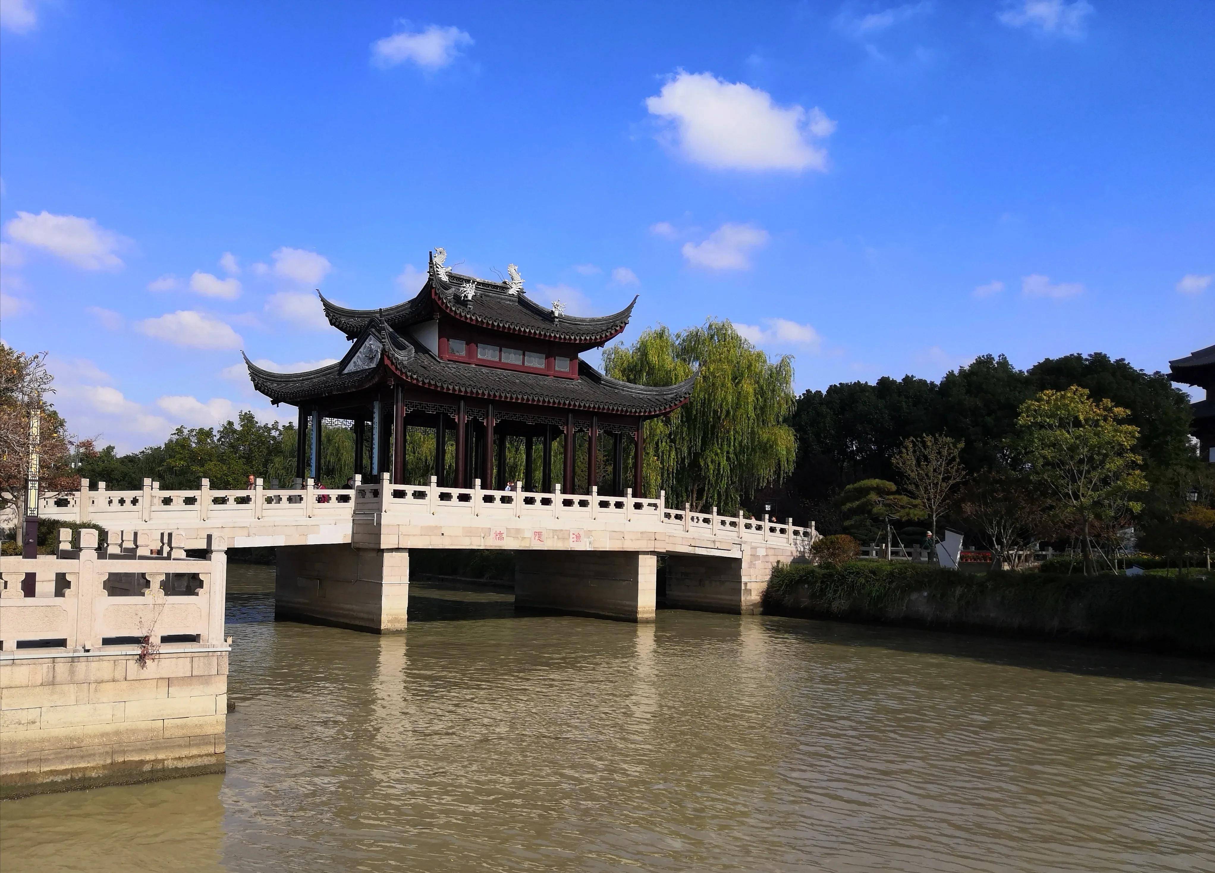 古运河边风光带 夜半钟声游客来_枫桥_苏州_寒山寺