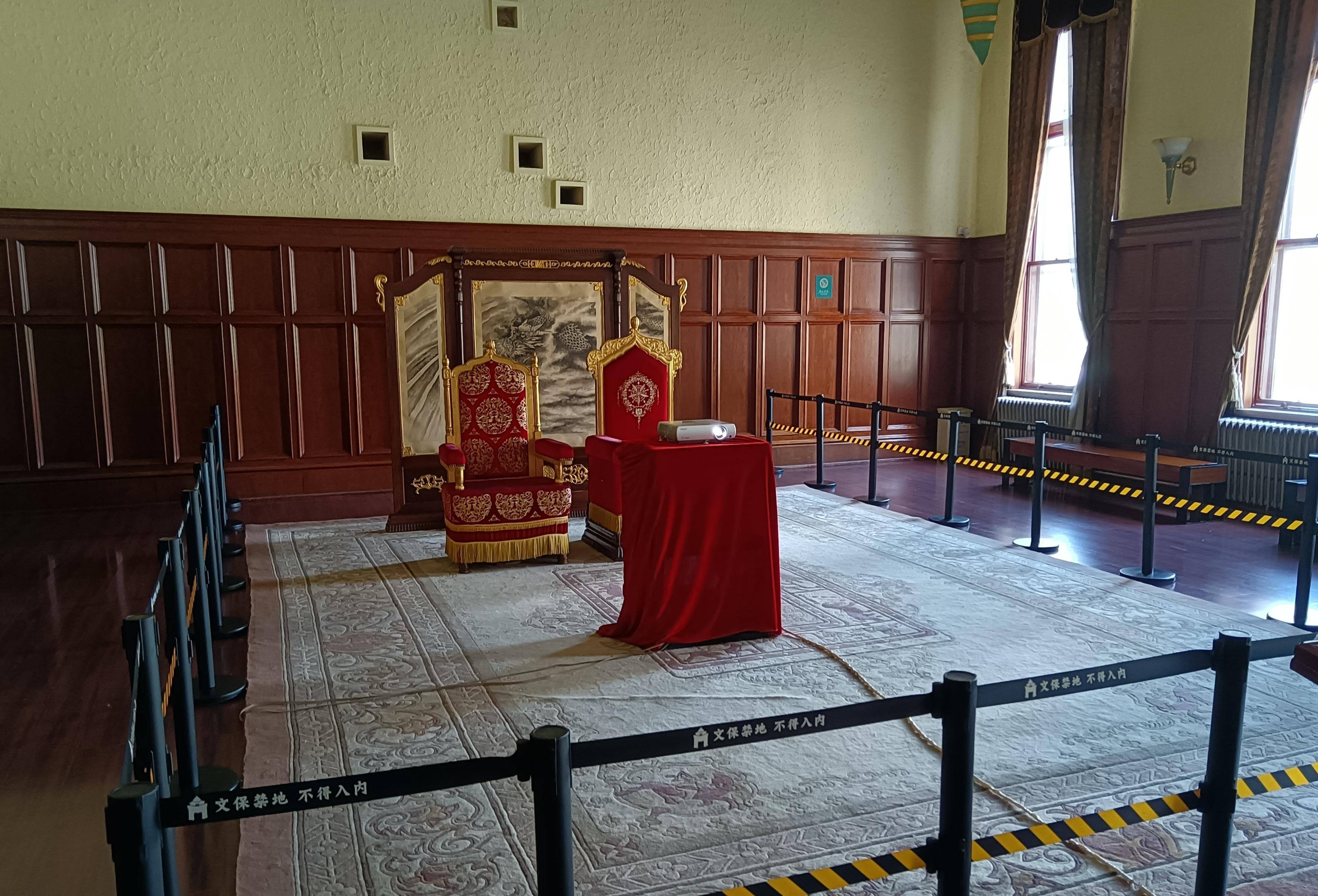 参观伪满皇宫,历数溥仪三次登基的荒唐前半生_皇帝_历史_张勋