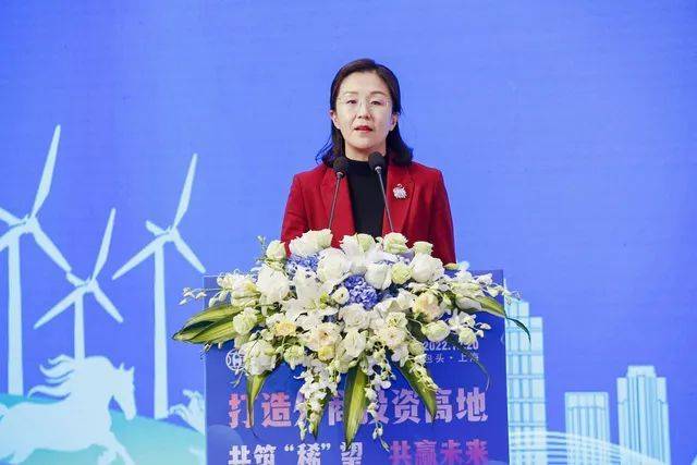 内蒙古自治区包头市 固阳县人民政府县委常委,统战部部长 刘海燕包头