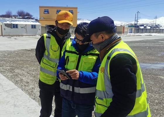 考取证书其他相关事宜:报考材料:个人身份证正反两面复印件,蓝底照片