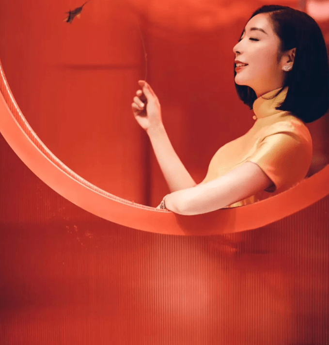 真珠美学婷姐演绎国风时尚,带领中国品牌真正走向世界_盛典_国潮_女性