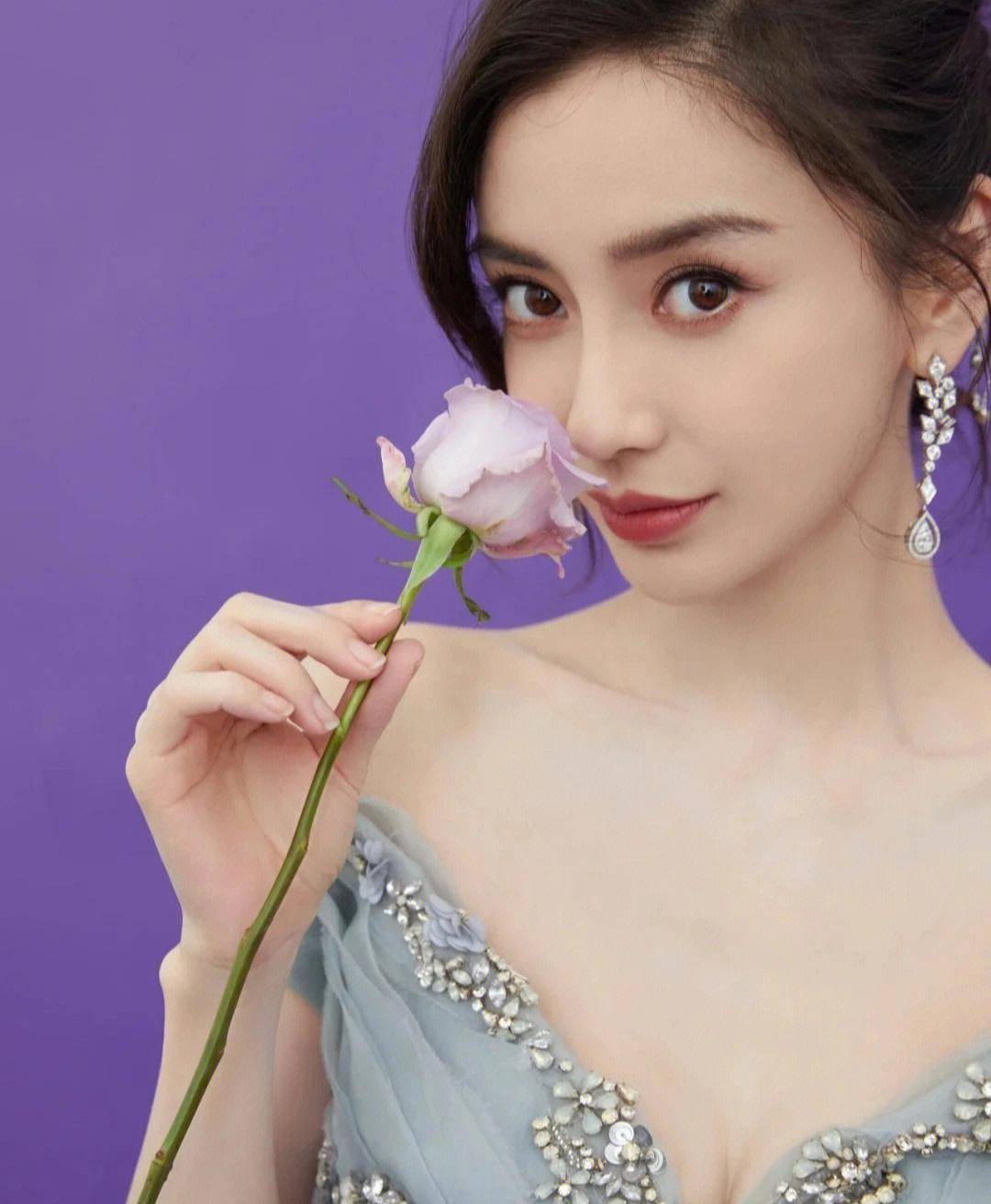 杨颖,也走到了今天_黄晓明_香港_工作